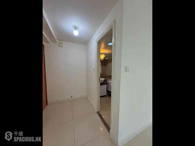 Tung Chung - Caribbean Coast Phase 1 Monterey Cove 04