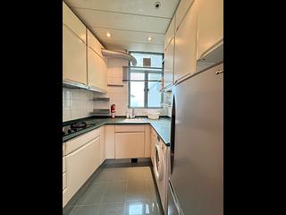 Tung Chung - Tung Chung Crescent 06