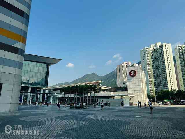 Tung Chung - Tung Chung Crescent 14