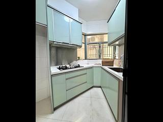 Tung Chung - Coastal Skyline Phase 3 La Rossa 03