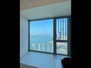 Tung Chung - Coastal Skyline Phase 3 La Rossa 06