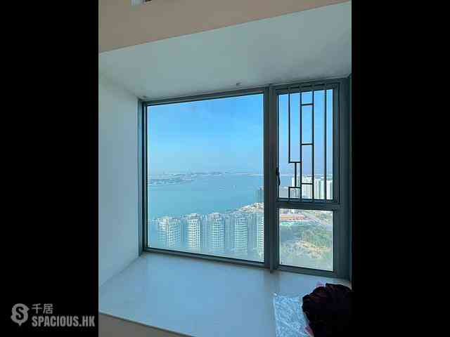 Tung Chung - Coastal Skyline Phase 3 La Rossa 06