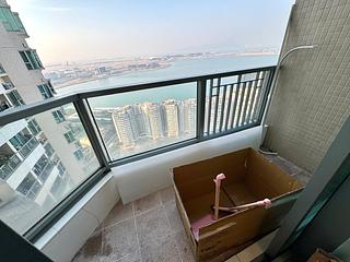 Tung Chung - Coastal Skyline Phase 3 La Rossa 04