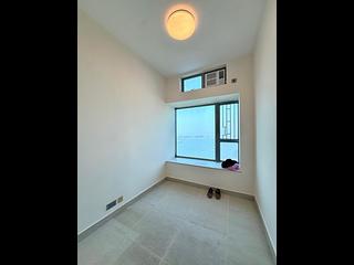 Tung Chung - Coastal Skyline Phase 3 La Rossa 08