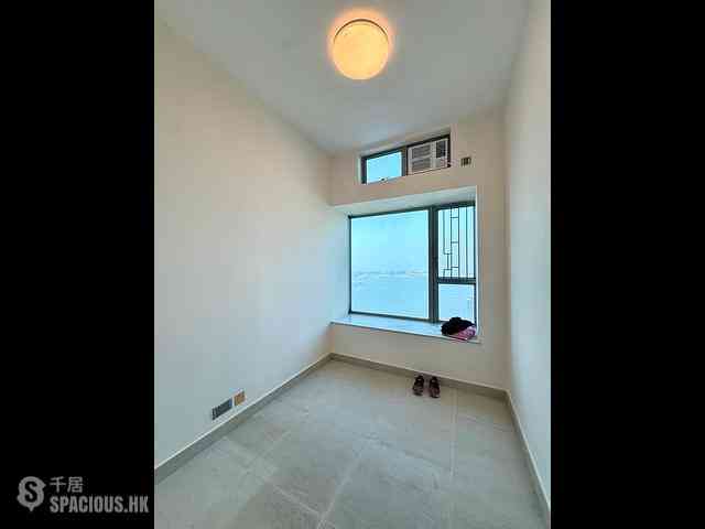 Tung Chung - Coastal Skyline Phase 3 La Rossa 08