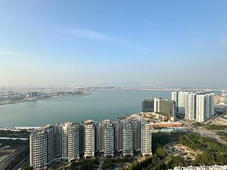 Tung Chung - Coastal Skyline Phase 3 La Rossa 02
