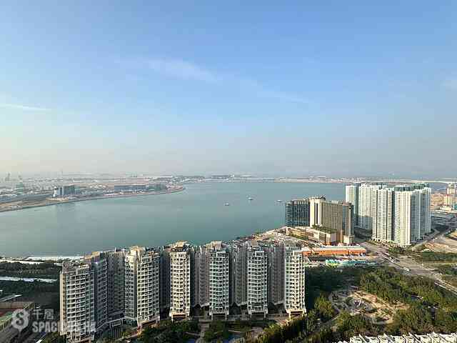 Tung Chung - Coastal Skyline Phase 3 La Rossa 02