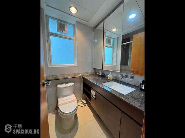 Tung Chung - Coastal Skyline Phase 4 Le Bleu Deux 16
