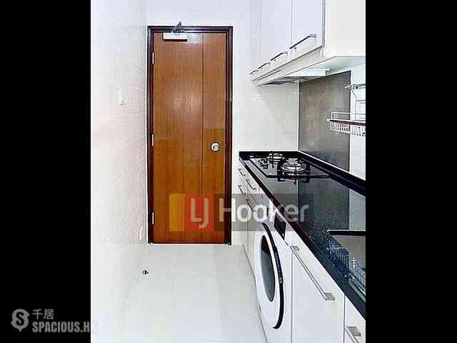 Sai Ying Pun - Tung Ming Court 05