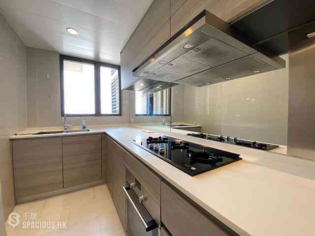 Tung Chung - The Visionary Tower 3 06