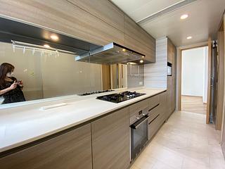 Tung Chung - The Visionary Tower 3 04