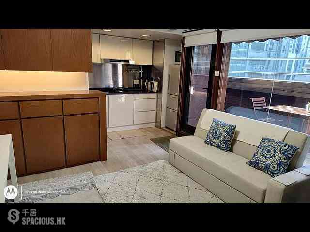 Wan Chai - Rialto Building 01