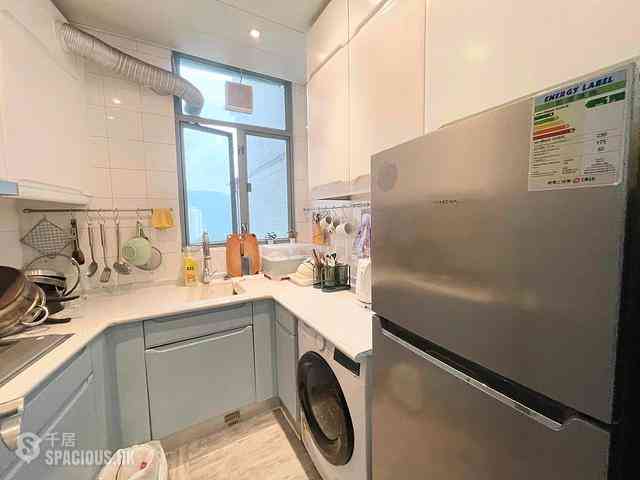 Tung Chung - Tung Chung Crescent Phase 2 Block 6 09