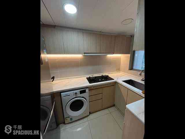 Tung Chung - Caribbean Coast Phase 3 Carmel Cove Tower 9 01