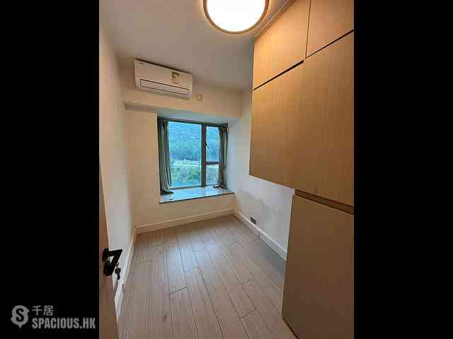 Tung Chung - Caribbean Coast Phase 3 Carmel Cove Tower 9 05