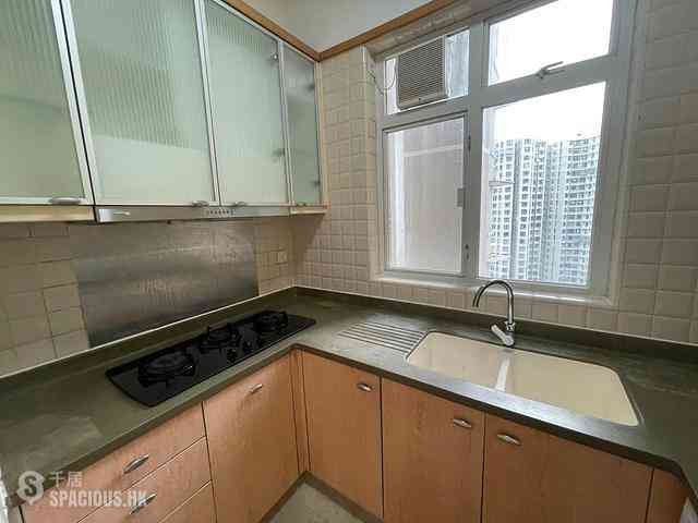 Quarry Bay - The Orchards Block 1 06