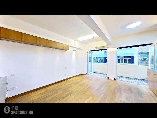 Poho - 7-9, Upper Station Street 07