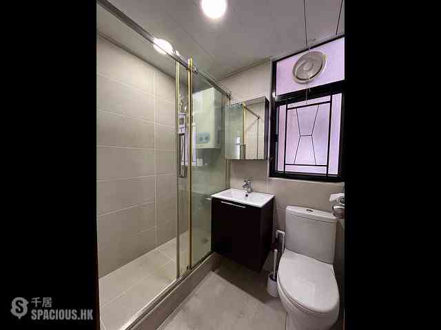 Sai Ying Pun - Western Garden Evergreen Tower (Block 1) 06