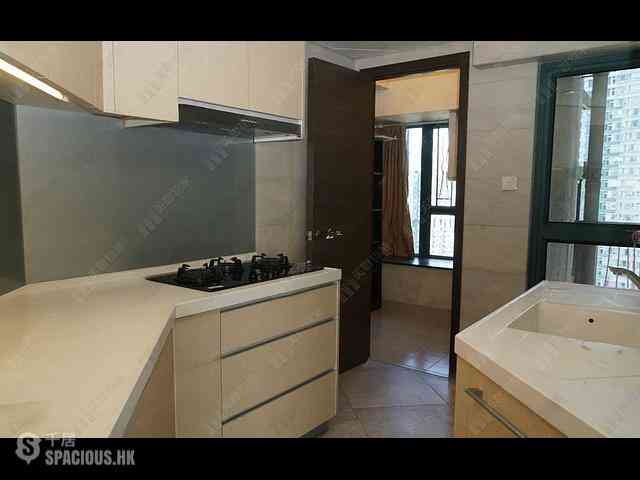 Sai Wan Ho - Grand Promenade Block 3 02
