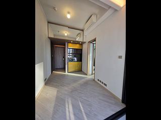 Tai Kok Tsui - Square Mile Phase 5 Gateway · Square Mile 05