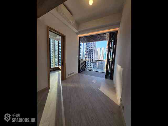 Tai Kok Tsui - Square Mile Phase 5 Gateway · Square Mile 03