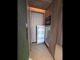 Tai Kok Tsui - Square Mile Phase 5 Gateway · Square Mile 06