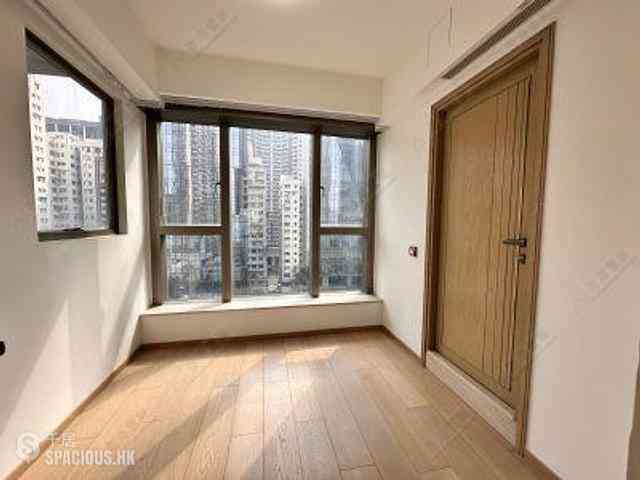 Fortress Hill - Harbour Glory Block 5 06