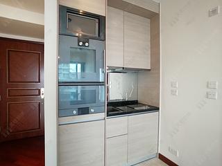 Wan Chai - The Avenue Phase 1 Block 5 05