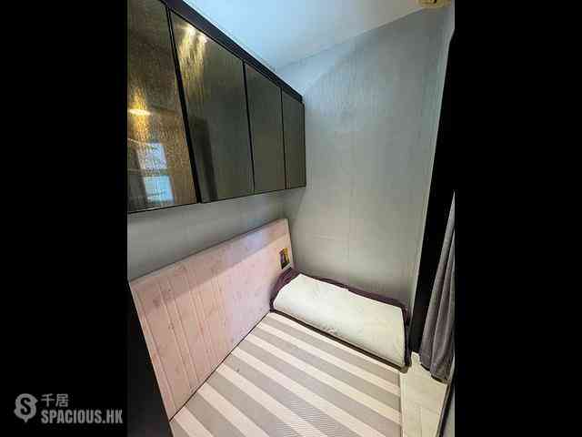 Tai Kok Tsui - Park Avenue Phase 1 Block 7 04
