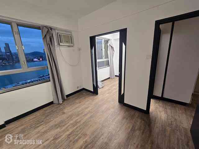 Causeway Bay - Lockhart House 06
