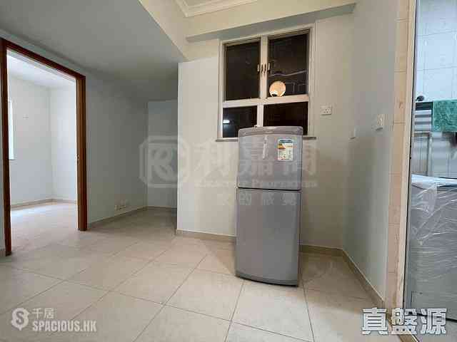 Quarry Bay - Wai Lee Building 04
