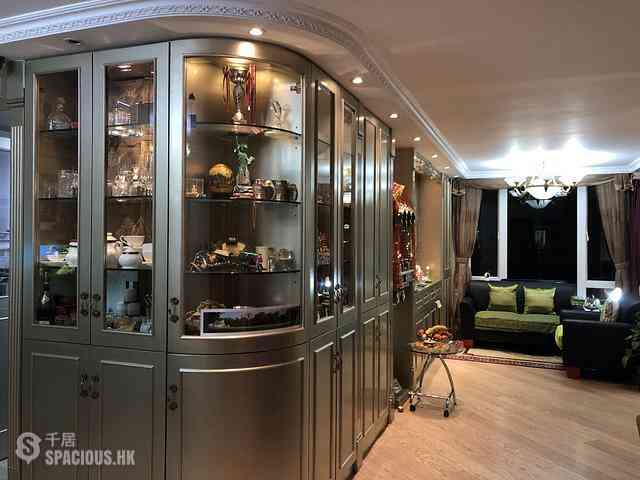 Lai Chi Kok - Mei Foo Sun Chuen Phase 8 03
