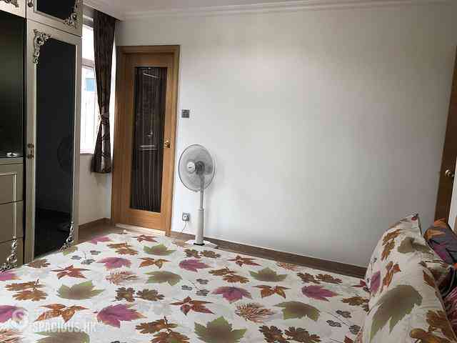 Lai Chi Kok - Mei Foo Sun Chuen Phase 8 07