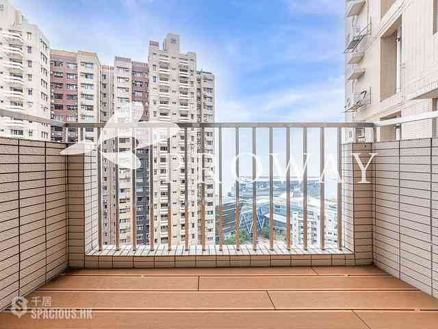 Pok Fu Lam - Baguio Villa Block 40 01