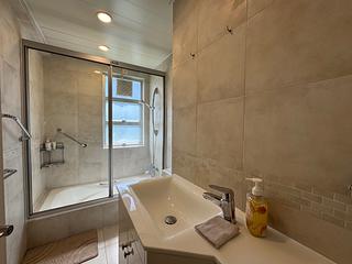 Pok Fu Lam - Scenic Villas 09