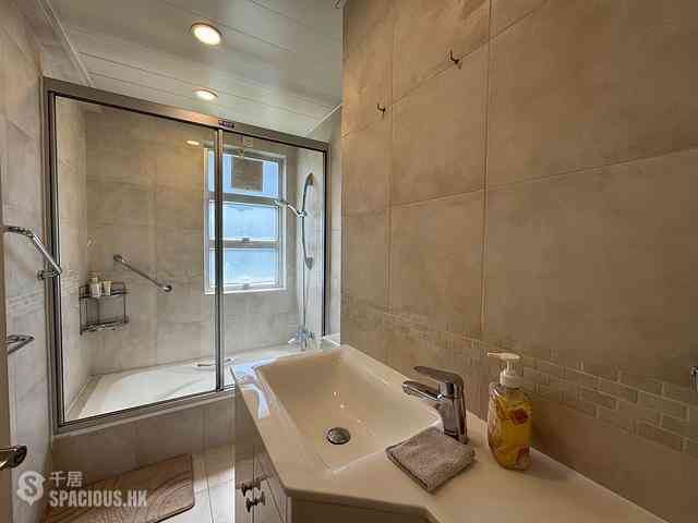 Pok Fu Lam - Scenic Villas 09