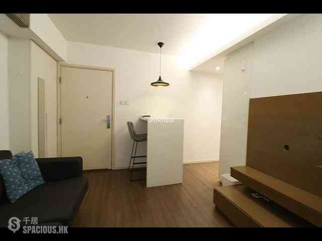 Wan Chai - Hoover Towers Block 1 03