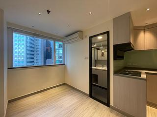 Sheung Wan - Des Voeux Building 06