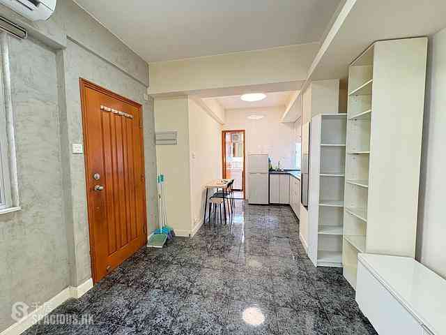 Sai Ying Pun - 300-302, Queen's Road West 01