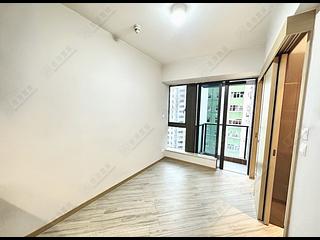 Aberdeen - South Walk・Aura 02