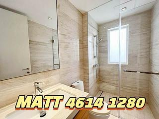 Chung Hom Kok - Magnolia (The Crown Villas) 03