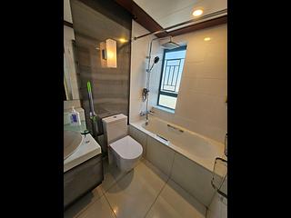 Tai Kok Tsui - The Long Beach 02