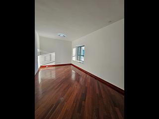 Tai Kok Tsui - The Long Beach 12