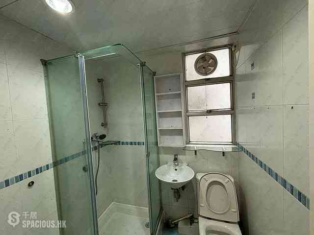 Wan Chai - Phoenix Court Block 2 11