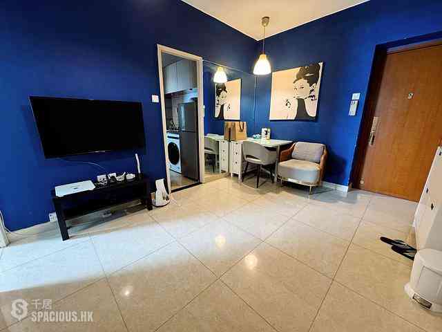 Wan Chai - Tonnochy Towers 01