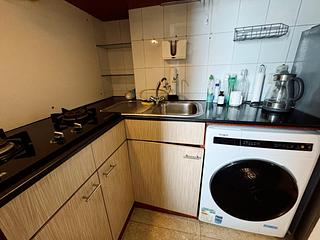Wan Chai - Tonnochy Towers 07