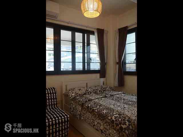 Sai Ying Pun - Tin Hing Building 05