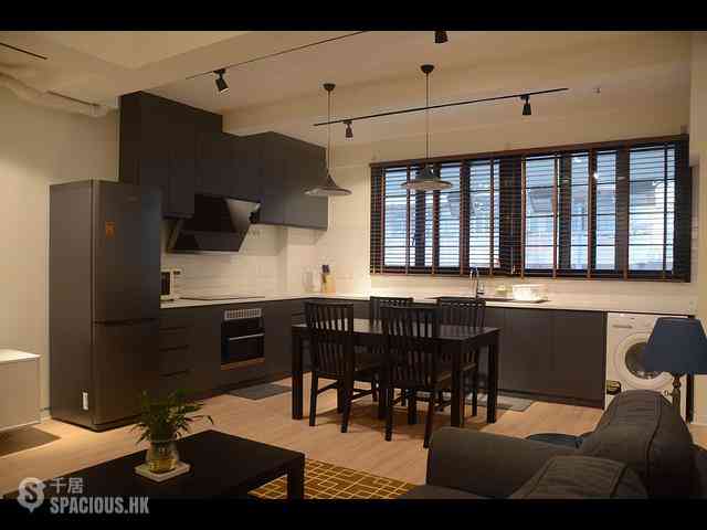 Sai Ying Pun - Tin Hing Building 01
