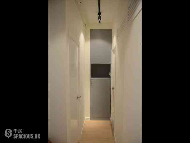 Sai Ying Pun - Tin Hing Building 09