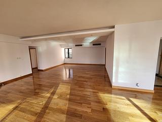 Mid Levels Central - Estoril Court Block 1 13